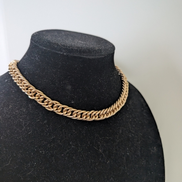 Goldtone Chain Necklace Dynamite - Picture 2 of 6